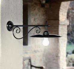 Applique Potence En Acier Galvanisé Et émail Noir Valzer