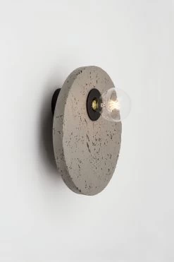 Grand Plafonnier Ou Applique En Ciment Et Métal Noir