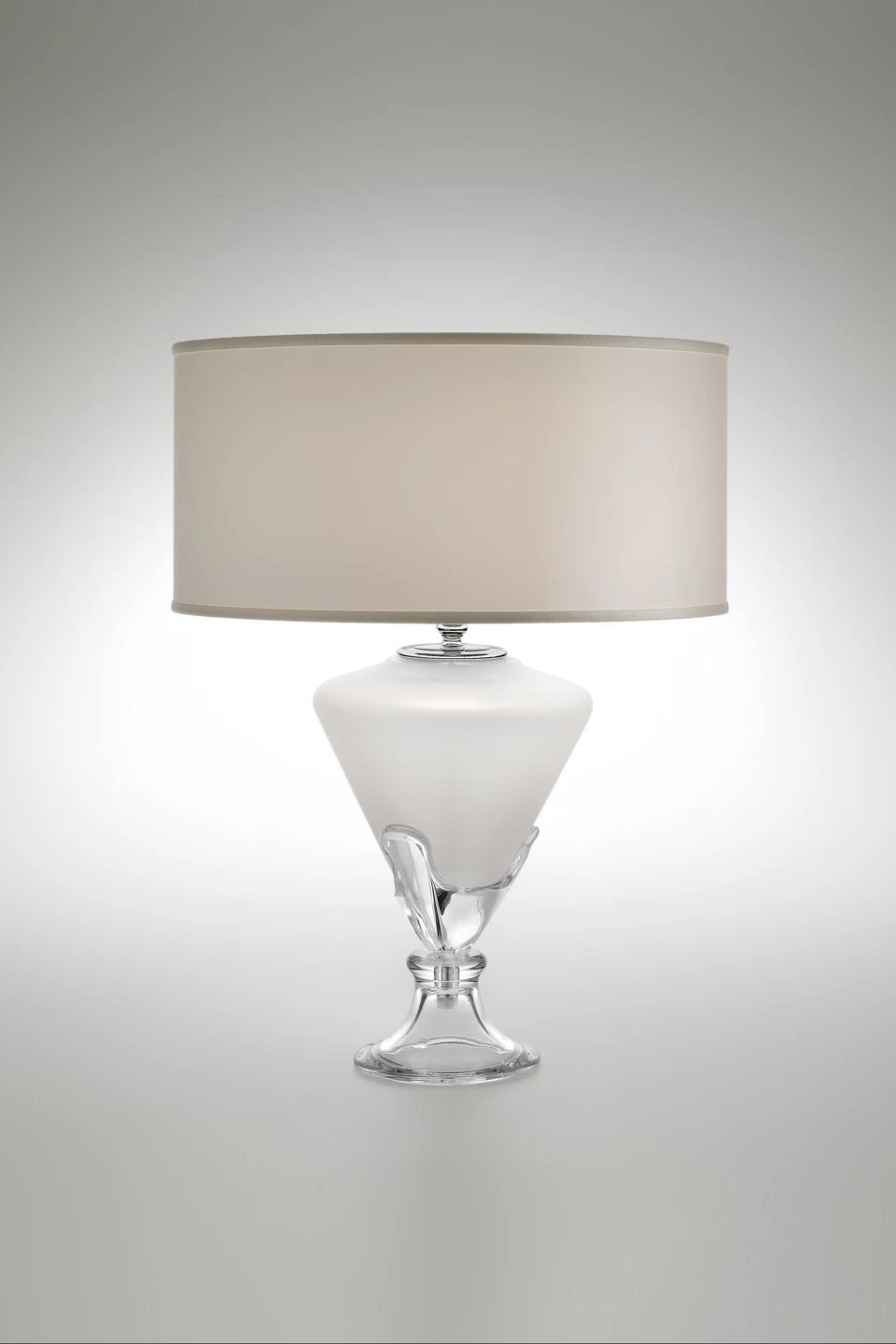 Lampe De Table En Cristal Blanc Et Transparent 1 Lampe De Table En Cristal Blanc Et Transparent