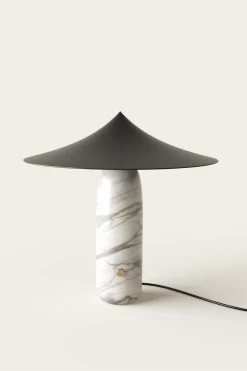 Lampe De Table En Marbre Blanc Et Métal Noir