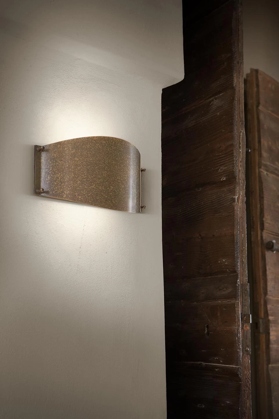 Applique Ovale En Laiton Patiné Vieilli 2 Applique Ovale En Laiton Patiné Vieilli – Image 2