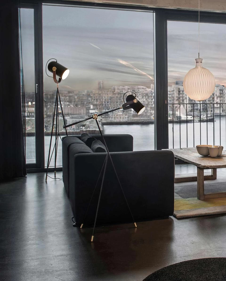 Le Klint Carronade Liseuse Articulé 133cm Design Nordique 4 Le Klint Carronade Liseuse Articulé 133cm Design Nordique – Image 4