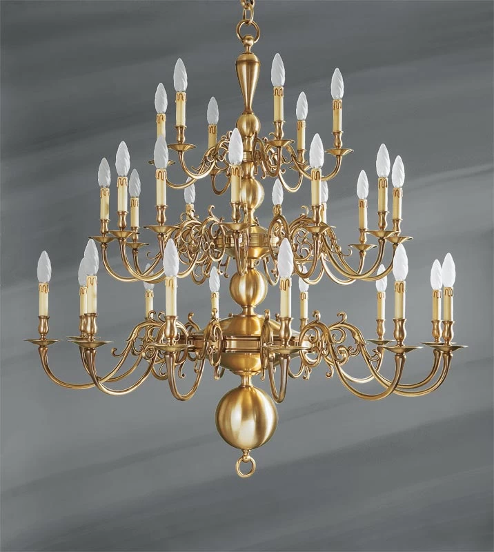 Lustre Hollandais Laiton Trente Lumières 1 Lustre Hollandais Laiton Trente Lumières