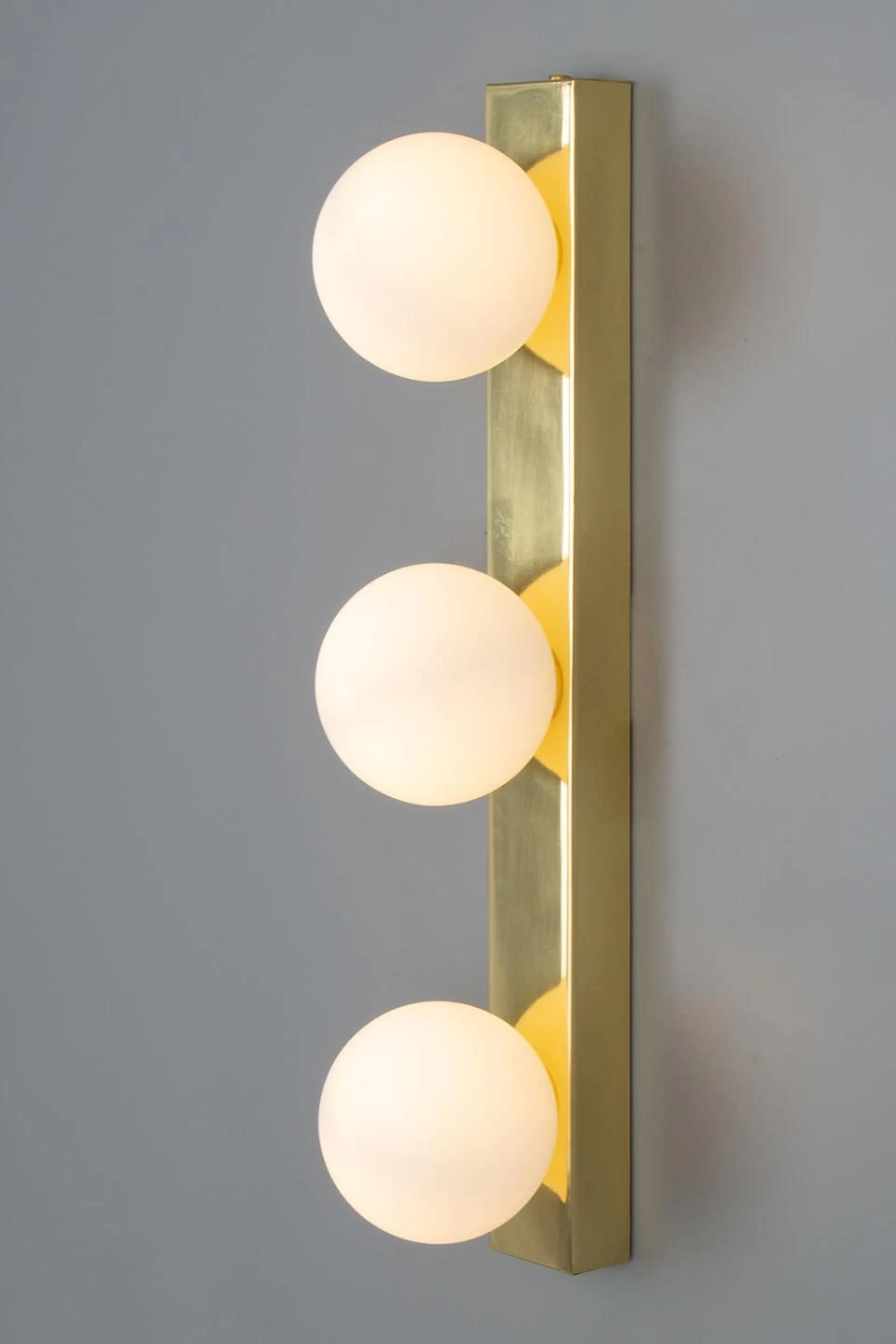 Noelani Applique De Salle De Bain En Laiton Et 3 Lumières 1 Noelani Applique De Salle De Bain En Laiton Et 3 Lumières