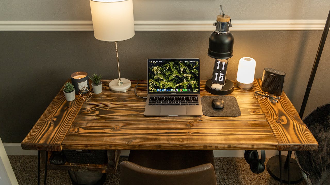 Lumière D'intérieur -Lumière D'intérieur pexels elijah pilchard 12792221