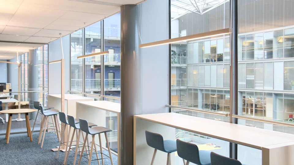 Led40 Suspension Linéaire En Chêne 160cm 4 Led40 Suspension Linéaire En Chêne 160cm – Image 4