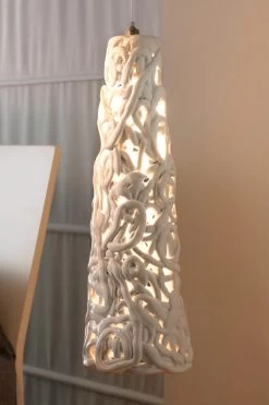 Suspension Cône Fin Céramique En Ruban